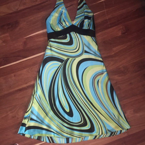 Laundry By Shelli Segal Dresses & Skirts - Laundry by Shelli Segal gorgeous halter dress
